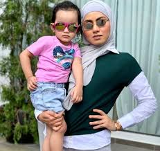 Tak ada lelaki di dunia ni yang nak kahwin dengan perempuan yang ehem2…. Jangan Cepat Judge Kata Saya Jealous Mawar Jelas Isu Larang Panggil Mummy Atau Mama Kool Fm