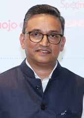 AND THE AWARD GOES TO...