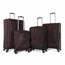 تفسير حلم ترتيب الملابس في شنطة السفر للعزباء