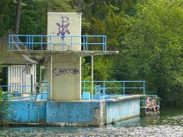 Verlassene Orte Waldbad Im Harz Auf Leinwand Als Poster Oder Kunstdruck Verlassene Orte Orte Verlassen