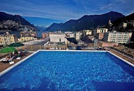 The cheapest way to get from lugano to holiday inn milan nord zara, an ihg hotel, cinisello balsamo costs only 10€, and the quickest way takes just 58 mins. Hotel Holiday Inn Lugano Centre Lugano Ticino Tessin Switzerland