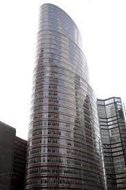 1986 yılında tamamlanmış ve 34 katlıdır. A Look Inside Bernard Madoff S Investment Operations Wsj