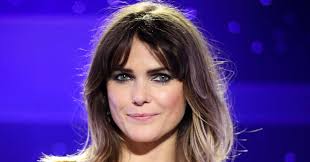 .wave in the americans, actress keri russell has proven that she is the ultimate hair chameleon. How To Get Keri Russell S Star Wars Premiere Makeup Look