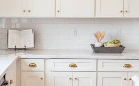 Glass tile kitchen backsplash designs. 1001 Ideas For Stylish Subway Tile Kitchen Backsplash Designs