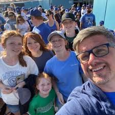 Greg Hendricks (@greg_hendricks)