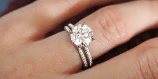 What is the best carat for a diamond? 2 5 Carat Diamond Rings Ultimate Buying Guide Stonealgo Stonealgo