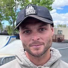 Ryan Townley's Instagram, Twitter & Facebook