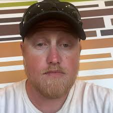 Anyone else having problems with quests lately? My friend completes quests  and lvls up the traders, and the next day the quests are uncompleted and  the rep from those quests are gone..