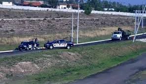 El hoy no circula fue aplicado como una medida para evitar el incremento de contagios en los municipios de hidalgo sin embargo miles de personas tuvieron que dejar los … Se Enfrentan En Hidalgo Policias Y Opositores Del Hoy No Circula Estados La Jornada