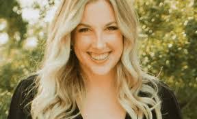 Erica Robbins's Instagram, Twitter & Facebook