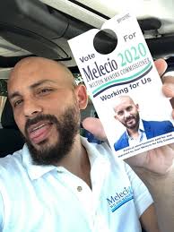 Already gave 500 of this around the city 😜🇵🇷 and meet so many nice  people . I was even invited to a Jamaican BBQ 🤣thanks but 🤷🏾‍♂️ I don't  eat meet . #