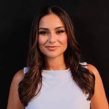 Natalie Negron's Instagram, Twitter & Facebook