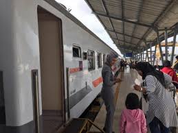 Cara mengecek ongkos kirim wahana prestasi logistik harga tarif ongkir kargo, ekonomi next day untuk kirim paket ke seluruh indonesia. 22 Stasiun Layani Rapid Test Antigen Cek Lokasinya