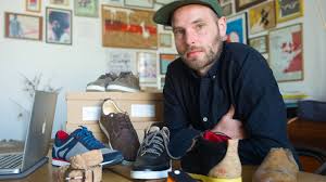 Oliver korittke biography, images and filmography. Schauspieler Korittke Im Interview Sneaker Sind Das Gold Des Kleinen Mannes Mode Design Faz