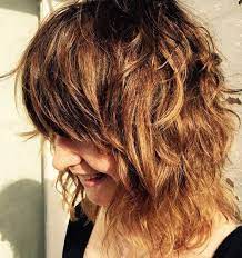 60 Lovely Long Shag Haircuts For Effortless Stylish Looks Long Shag Haircut Shaggy Haircuts Medium Shag Haircuts