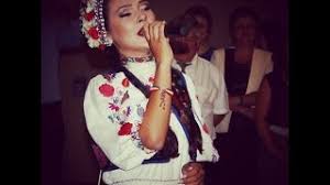 Vlăduța lupău (@vladutal) a creat un videoclip scurt pe tiktok cu muzica sunet original. VlÄƒduÈ›a LupÄƒu NuntÄƒ Youtube