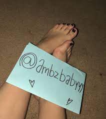 You only need a camera to take pictures and an internet connection to upload these pictures or send them to your buyers. I Sell Feet Pics Ambzbabyyy Twitter