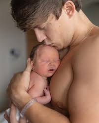 How did someone think of this… ✈️😳 #taylorandsoph #dad #husband #family  #reels