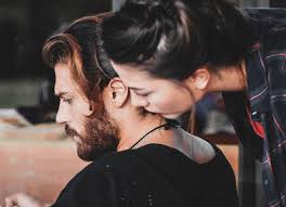 Pin De Ll Nazli Seytan Ll En Cannn Sanemm Candem Series Y Peliculas Celebridades