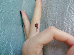 Rose Finger Tattoo Tiny Rose Tattoos Rose Tattoos For Women Finger Rose Tattoo