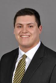 Devon Pearce's Instagram, Twitter & Facebook