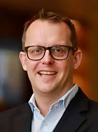 Andy Mott's Instagram, Twitter & Facebook