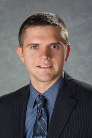 Harvest helper: Autonomous vehicle offloads grain