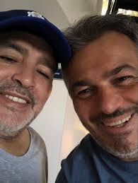 Maradona con nosotros: historias de personas que compartieron con el 10