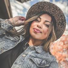 Iris Herrera (irisrequena31)