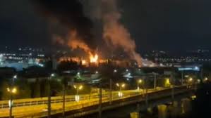 Ukrainian attack sparks blaze at ...