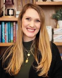 Madison Bradley's Instagram, Twitter & Facebook