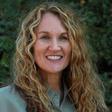 Michelle Presley's Instagram, Twitter & Facebook