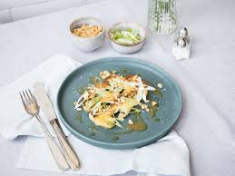 Blumenkohlsteaks Mit Orangen Miso Sosse Rezept Mit Video Kitchen Stories Recipe Cauliflower Steaks Veggie Recipes Miso Sauce Recipe