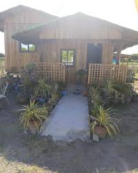 It often serves as an icon of broader filipino culture, or, more specifically, filipino rural culture although there is no strict definition of the bahay kubo and styles of construction vary throughout the philippine archipelago, similar conditions in philippine lowland. Look Native House With A Beautiful Modern Interior Design Filipino Guide