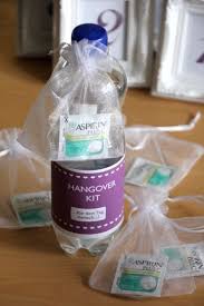 Diy Hochzeits Tipp Nr 3 Das Hangover Kit Fur Den Tag Danach Hangover Kit Wedding Hacks Diy Diy Wedding Programs