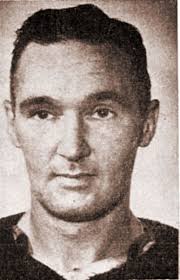 Player photos for the 1968-69 Oakville Oaks at hockeydb.com