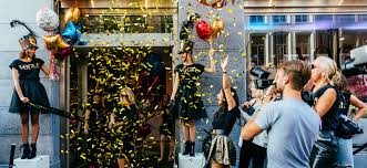 From old french (h)ostesse, feminine of (h)oste (see host1). Hosts And Hostesses For Events Congresses And Parties Models At Work