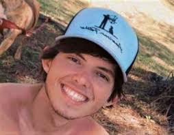 Sidney Leon's Instagram, Twitter & Facebook