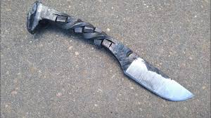 Knives, swords & blades > collectible fixed blade knives > modern fixed blade > custom & handmade. Forging A Rubik S Twist Knife From A Railroad Spike Youtube