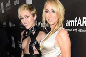 Born may 15, 1967) is an american actress and producer. Miley Cyrus Says Mom Tish Cyrus Got Her Back Into Smoking Weed