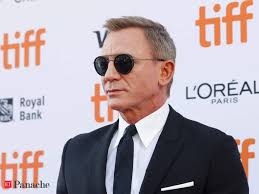 Lifestyle 2021 ★ daniel craig's net worth 2021help us get to 100k subscribers! James Bond Daniel Craig Bids Farewell To James Bond Says It S Been A Wonderful Experience