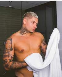 Suposta Foto De Filipe Ret Pelado De Pênis Duro – Bananas Famosas