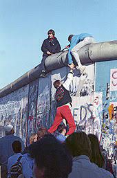 Wenn auch der eiserne vorhang deutschland wegen der teilung besonders traf, zählten nicht nur die berliner mauer (13. Berliner Mauer Wikipedia