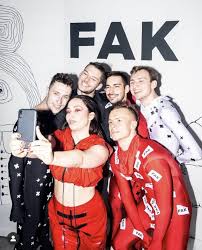 Singiel 'królestwo kobiet to efekt pracy niezwykłego duetu kayah i mery spolsky! Egurrola Dance Agency Dancers In The Latest Video By Mery Spolsky Aktualnosci