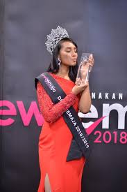 Aura dan kepetahan haneesya sepanjang lapan minggu telah berjaya mengangkat beliau sebagai dewi remaja 2018/2019 dan membawa pulang hadiah wang tunai rm 10,000. Si Cantik Manis Ini Dia 10 Trivia Mengenai Bekas Juara Dewi Remaja 18 19 Haneesya Hanee Media Hiburan