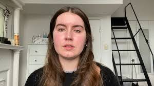 Carrie Higley's Instagram, Twitter & Facebook