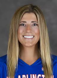 Danielle Dion's Instagram, Twitter & Facebook