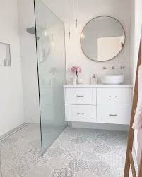 Love The No Door And Same Floor Don T Love The Patchwork Pattern Going On Tiny House Bathroom Small Bathroom Bathroom Design Small