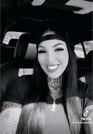 Ebony Lacey's Instagram, Twitter & Facebook