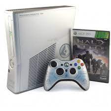 Reach follows a storyline of a noble team, a group of heroic soldiers standing finally on the planet reach, which is man's final defense between covenant and planet earth. Refurbished Microsoft Xbox 360 Console 250gb Halo Reach Edition System Walmart Com Walmart Com